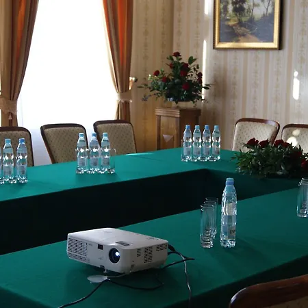 Palac Hotel 2*