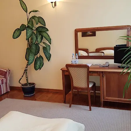 Hotel Palac 2*