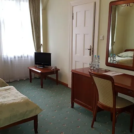 Palac Hotel 2*
